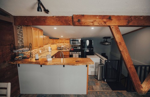 Saugerties Cabina | Umana's Cabin, cozy, comfy, 5+ acres of land