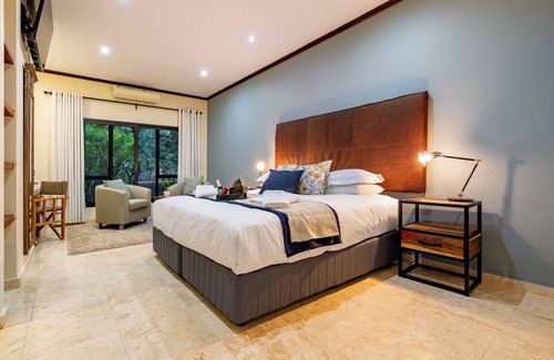 Hluhluwe Cabina | Umfomothi Lodge
