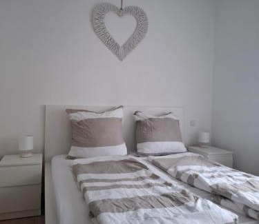 Rhein-Erft-Kreis District Apartamento | Umgeben von Seen und Wäldern