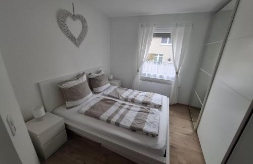 Rhein-Erft-Kreis District Apartamento | Umgeben von Seen und Wäldern