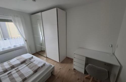 Rhein-Erft-Kreis District Apartamento | Umgeben von Seen und Wäldern