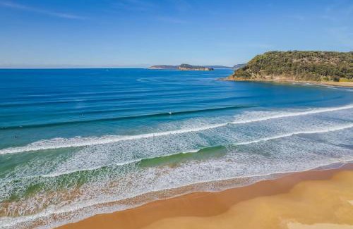 Umina Beach Casa | Umina Myrtle Bungalow Sleeping 4 Guests