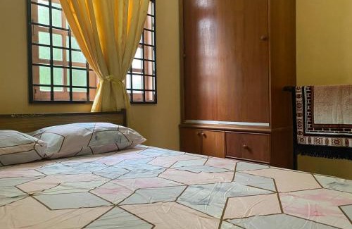 Kampung Banggul Peradung Casa | UMMI HOMESTAY Manir KT