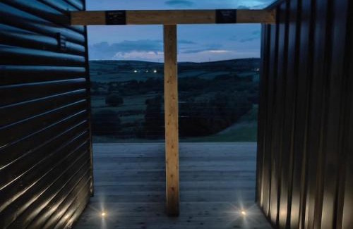 Feeny Otro | Umry-Calm Farm Stays