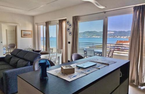 Savona Apartamento | Un affaccio sul mare