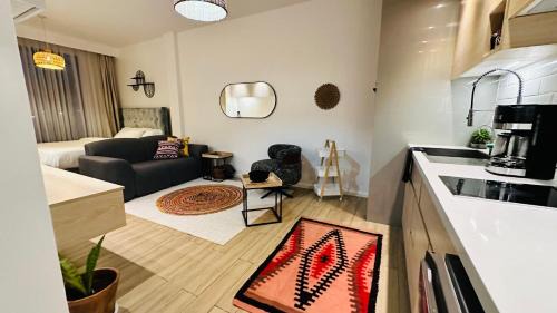 Central Province Apartamento | UN approved Cosy home with pool