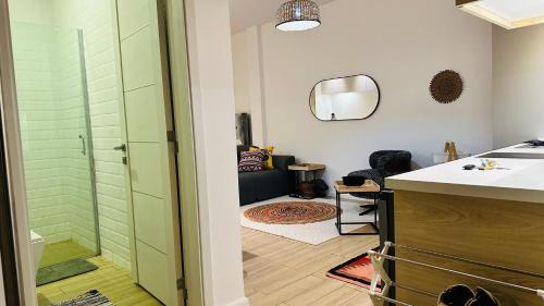 Central Province Apartamento | UN approved Cosy home with pool