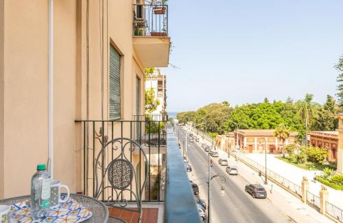 Corso dei Mille - Sant'Erasmo Apartamento | Un balcone sull'Orto Botanico by Wonderful Italy