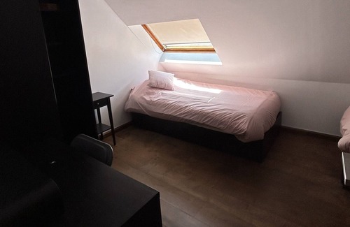 Sint-Jans-Molenbeek Apartamento | Un Duplex Chic Pour une Expérience Unique Près de la Basilique
