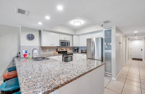 Indian Shores Condominio | Unbeatable Gulf Views from this Updated 3 bedroom Condo