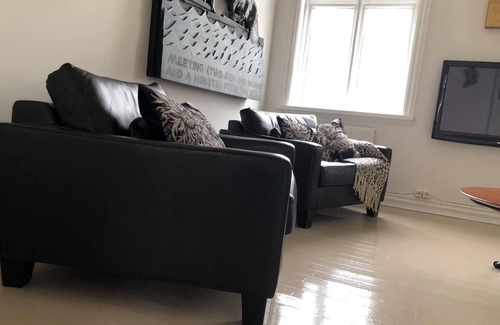 Downtown Apartamento | Alójese al Teatro Nacional y Harpa. Centro de la ciudad ¡Ubicación superior! Tours privados