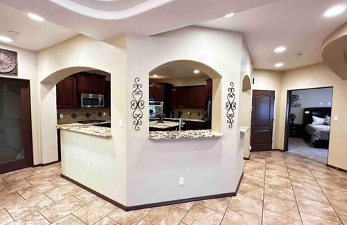 Westside Casa | Unbeatable Views! 4BD/2.5BA Custom Home near Old Town