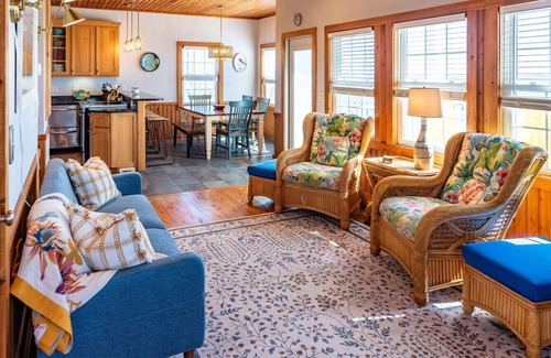 Harkers Island Casa | Unbeatable Views & Coastal Charm