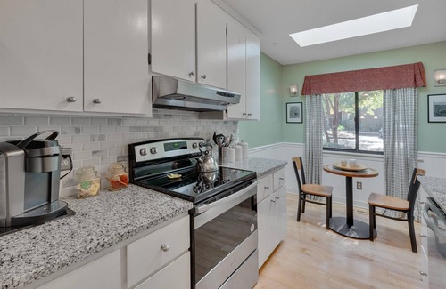 Carrboro Casa | UNC 3BR Retreat @ Village West