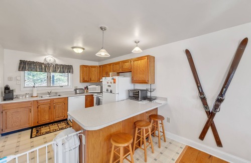 North Creek Casa | Uncas 16n - Spacious & Scenic Townhome 2 Bedroom Townhouse by The Summit at Gore Mountain