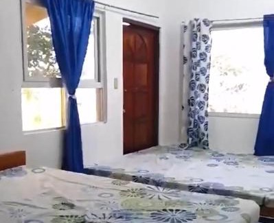 Luna Cama Y Desayuno | Uncle Bob&Tere's Beachfront House