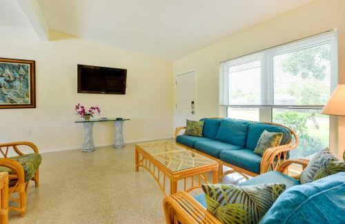 South Bradenton Casa | Uncle Louies Gulf Coast Gem with Outdoor Oasis