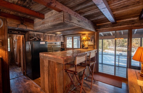 Grayling Casa | Uncle Tom's 3BDR Cabin For Nature Lover