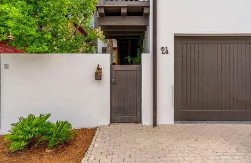 Rosemary Beach Casa | Uncorked Carriage House