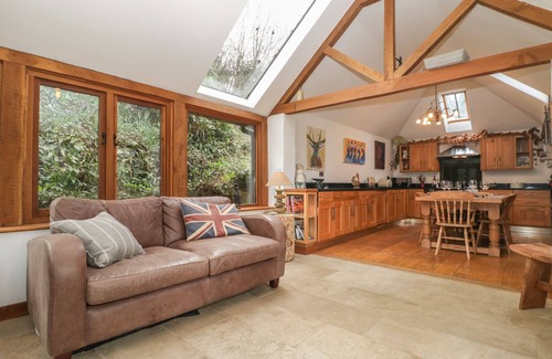 Blandford Forum Casa | UNDER ACRE COTTAGE, family friendly in Winterborne Whitechurch