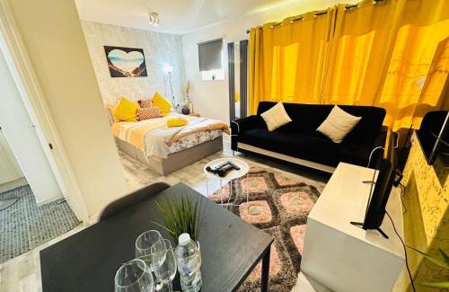 Tower Hamlets Apartamento | UNDER NEW MANAGEMENT Studio apartment in London, Bethnal Green