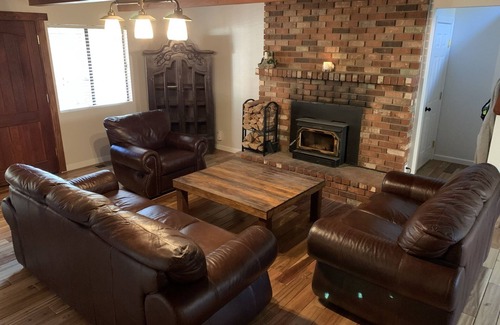 Wrightwood Casa | Under the Pines