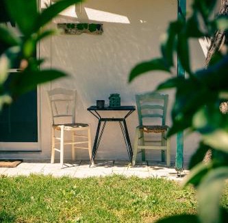 Tingaki Apartamento | Under the vine garden house