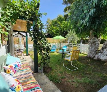 Tingaki Apartamento | Under the vine garden house