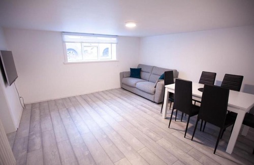 Vesturbær Apartamento | Underground Apartment