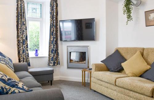 Arnside Casa | Underhill Cottage