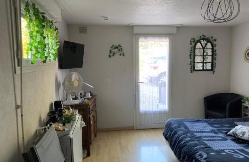 Rilhac-Rancon Casa | UNE AGREABLE CHAMBRE INDEPENDANTE