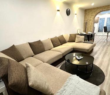 Croix Apartamento | Une belle maison avec 2 chambre