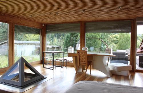 Le Chambon-sur-Lignon Cama Y Desayuno | Une suite à la campagne