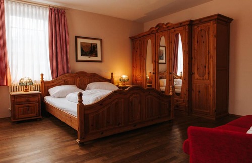 Haag in Oberbayern Cama Y Desayuno | Unertl Bräustüberl Gästehaus