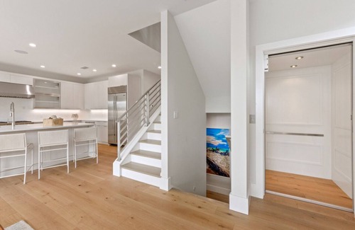 Ilexhurst Casa | UNFORGETTABLE BEACH HOME! Heated pool/spa! Just steps to beach & Stunning views!
