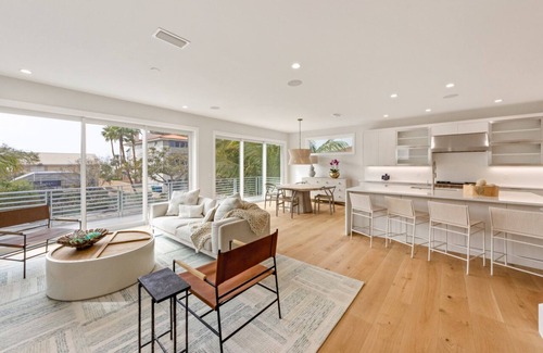 Ilexhurst Casa | UNFORGETTABLE BEACH HOME! Heated pool/spa! Just steps to beach & Stunning views!