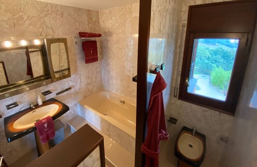 La Seu d'Urgell Cabina | Unforgettable super-sunny wine estate/luxury villa close to Andorra.