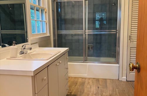 Amagansett North Casa | Unfurnished Hamptons home 3 min walk to beach