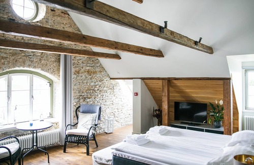 Suuresadama Casa | Ungru Guesthouse and Restaurant