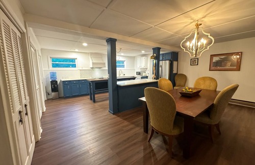 West Jefferson Casa | Unharmed and accessible after Helene...prices discounted for people in need.