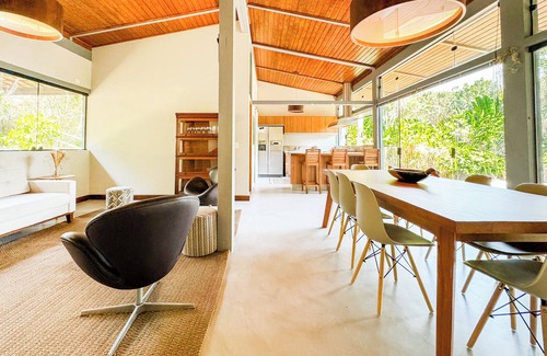Jandira Casa | Unique architecture in Granja Viana