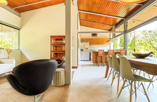 Jandira Casa | Unique architecture in Granja Viana