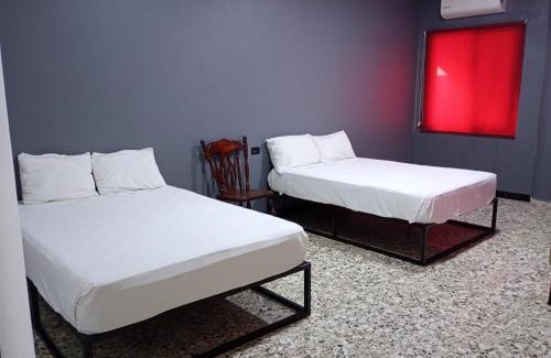 Centro de Monterrey Apartamento | Unidades Privadas con AC-TV-WiFi y Estacionamiento en Centro de MTY
