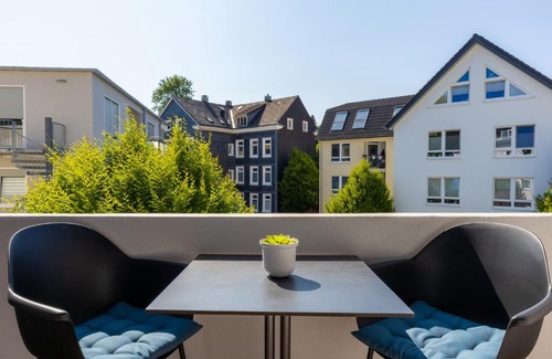 Barmen Apartamento | Uniklinik-Nähe Modernes Apartment, mit Balkon