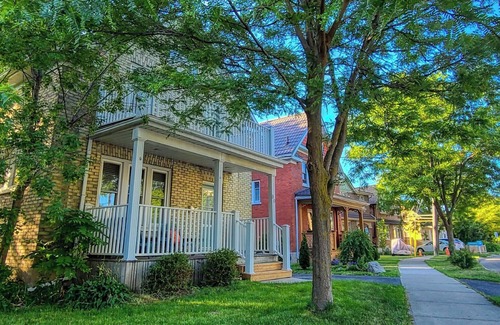 Waterloo Casa | Union House - 4 bedroom century home, Uptown Waterloo