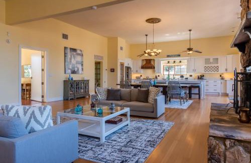 Paso Robles Casa | Union Road Schoolhouse