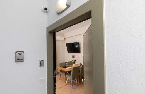 Corfu Town Apartamento | UniQApt Garitsa Woods