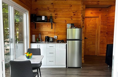 Parry Sound Casa | Unique 1-Bedroom Eco Log Cabin in Parry Sound #106