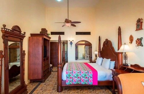 Maneadero Apartamento | Unique 1BR Suite in Cabo San Lucas