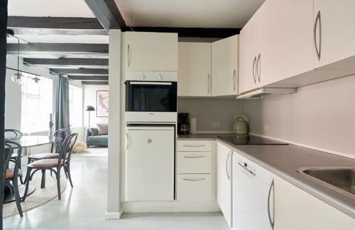 Indre By Apartamento | Unique 2 Bedroom Duplex w Exposed Beams in CPH City